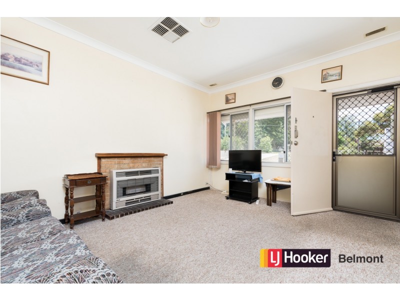 401 Hardey Road, Cloverdale WA 6105