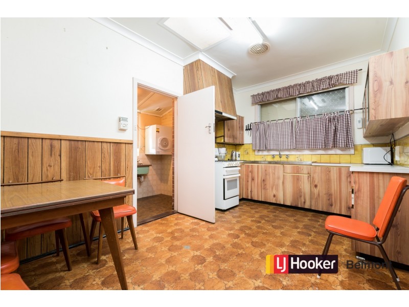 401 Hardey Road, Cloverdale WA 6105