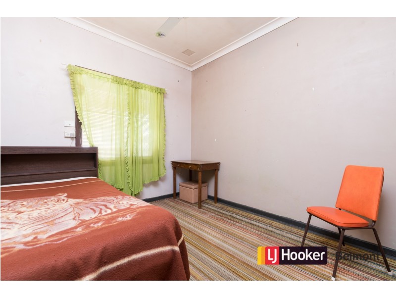 401 Hardey Road, Cloverdale WA 6105