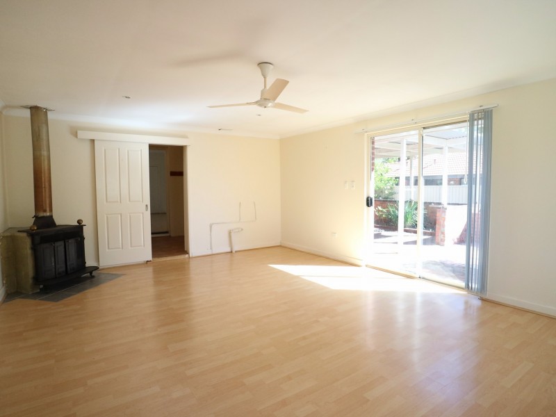 383 Kew Street, Cloverdale WA 6105