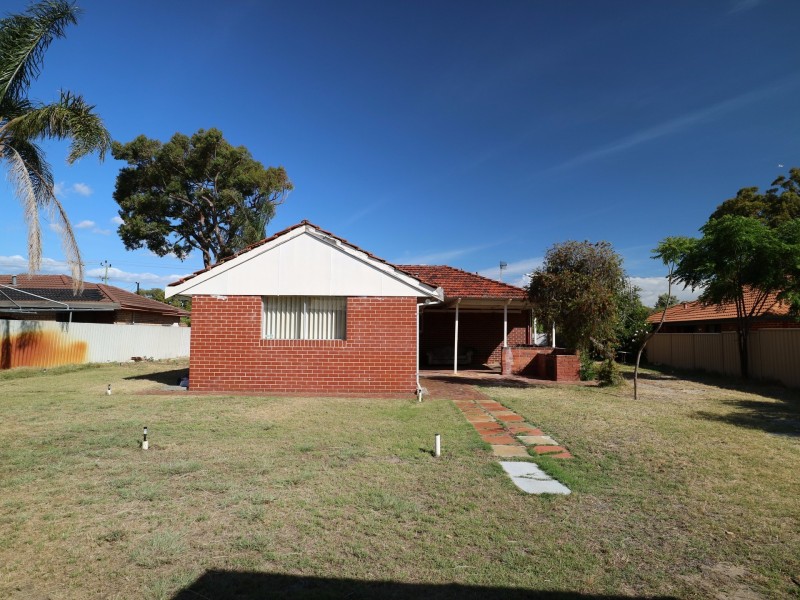 383 Kew Street, Cloverdale WA 6105