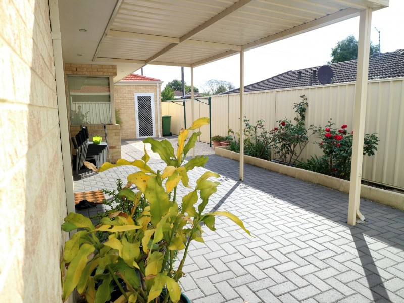 1/387 Belmont Avenue, Cloverdale WA 6105