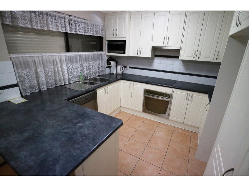 303 Knutsford Avenue, Kewdale WA 6105