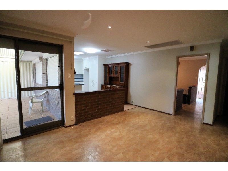 303 Knutsford Avenue, Kewdale WA 6105