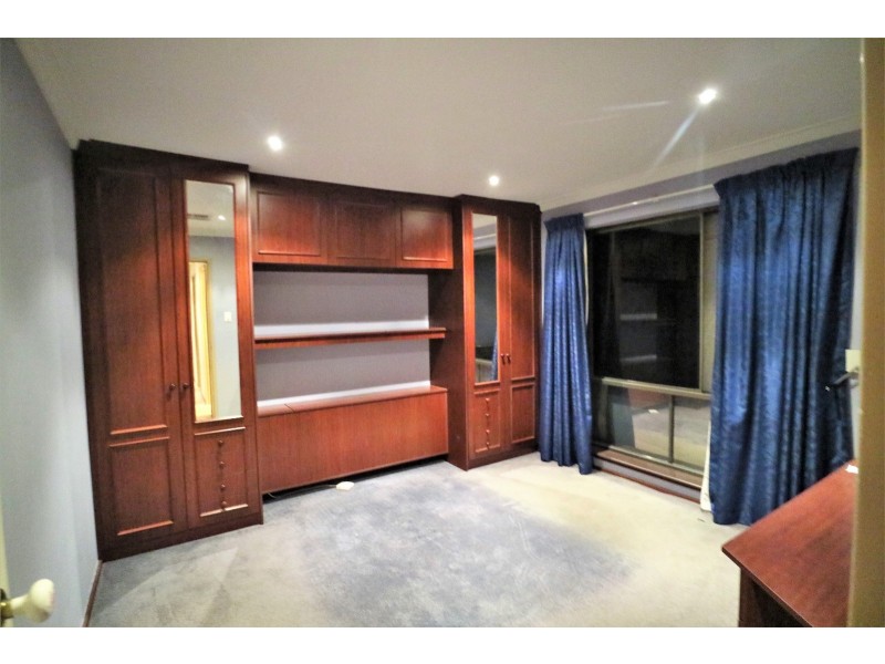 303 Knutsford Avenue, Kewdale WA 6105