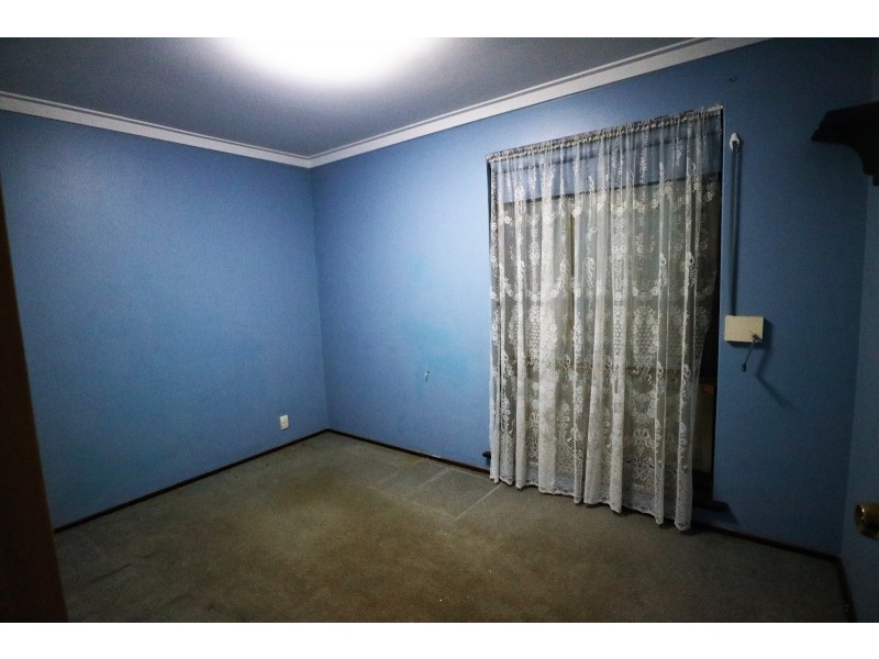 303 Knutsford Avenue, Kewdale WA 6105