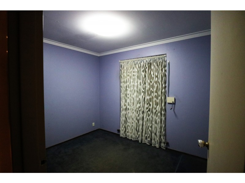 303 Knutsford Avenue, Kewdale WA 6105