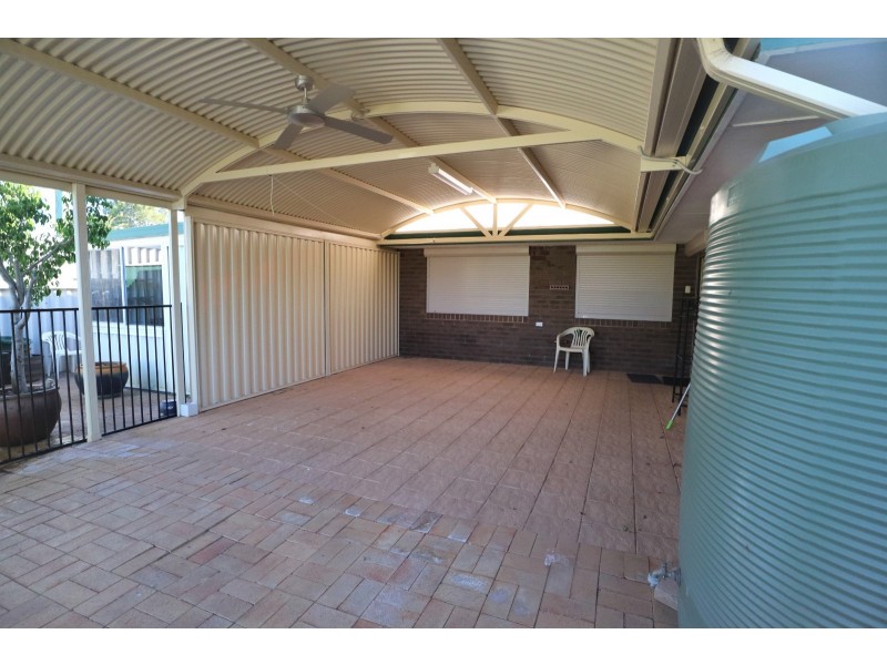 303 Knutsford Avenue, Kewdale WA 6105