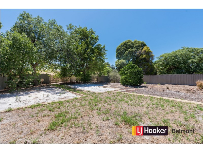 295 Fisher Street, Cloverdale WA 6105