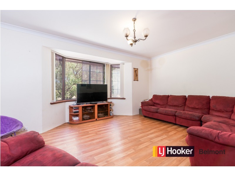 24 Nicolas drive, Casuarina WA 6167