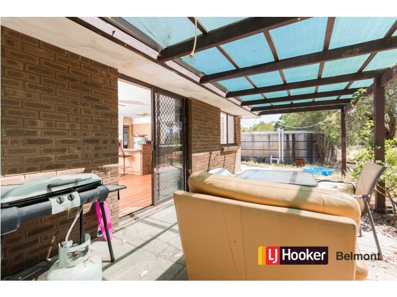 24 Nicolas drive, Casuarina WA 6167