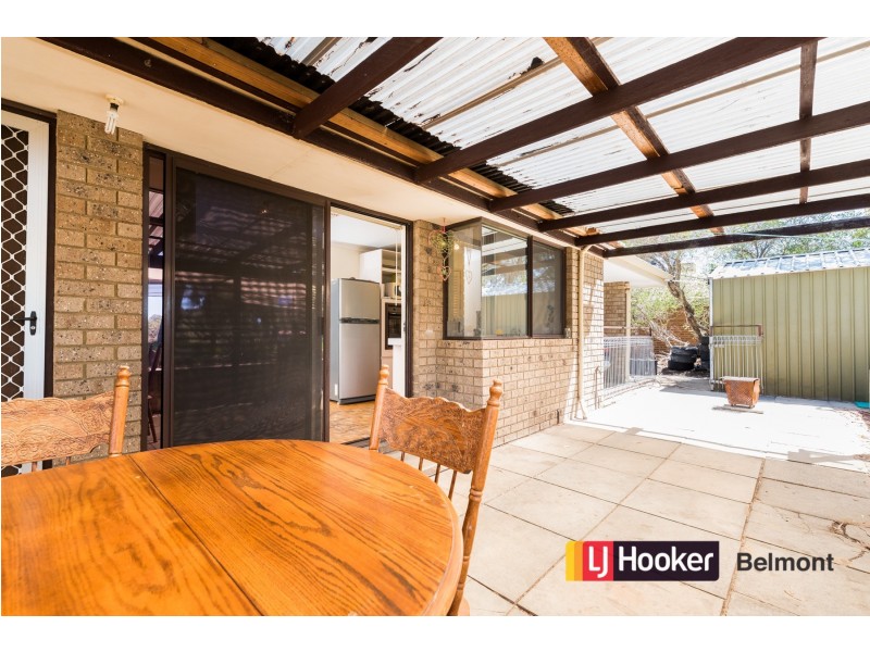 24 Nicolas drive, Casuarina WA 6167