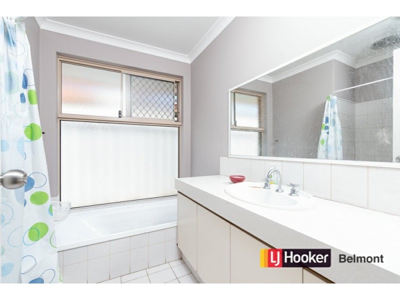 8 Harriet Place, Cloverdale WA 6105