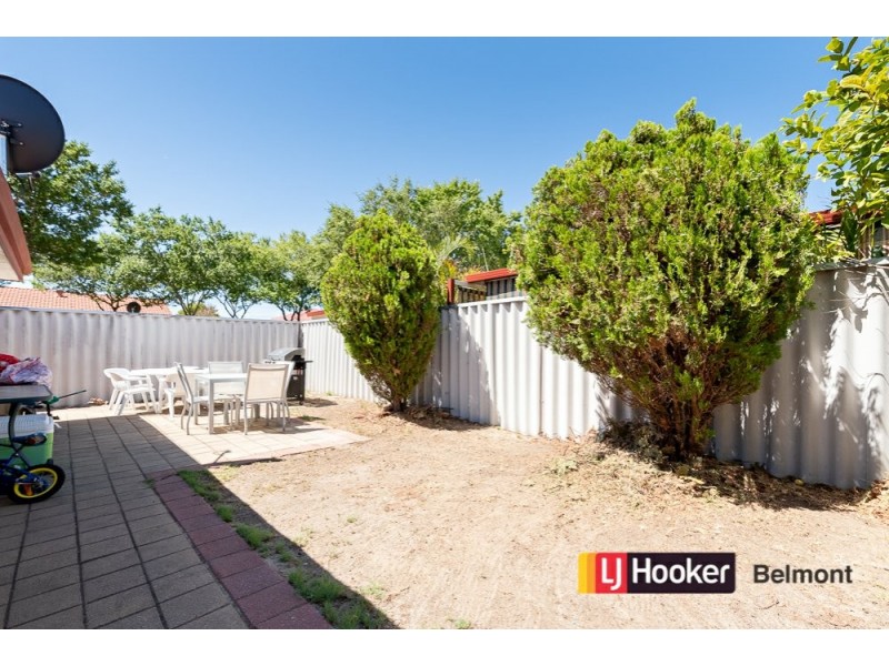 8 Harriet Place, Cloverdale WA 6105