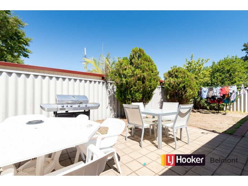 8 Harriet Place, Cloverdale WA 6105