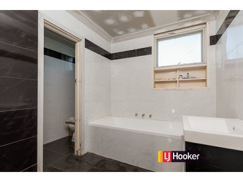 26 Leach Avenue, Riverton WA 6148