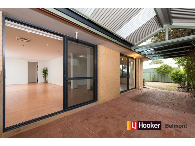 7 Excalibur Chase, Wattle Grove WA 6107