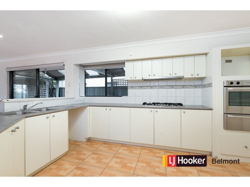 7 Excalibur Chase, Wattle Grove WA 6107