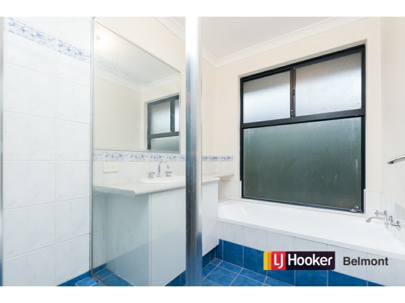 7 Excalibur Chase, Wattle Grove WA 6107