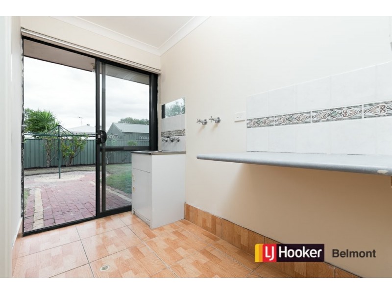 7 Excalibur Chase, Wattle Grove WA 6107