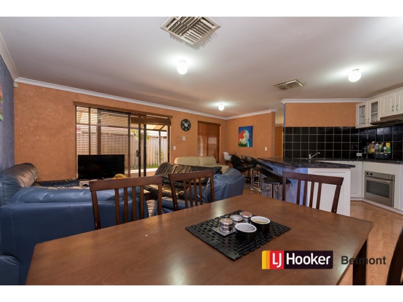 3 Harwood Close, Canning Vale WA 6155