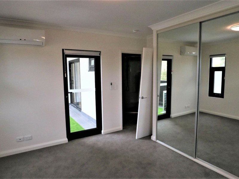 4/10 Ross Street, Kewdale WA 6105