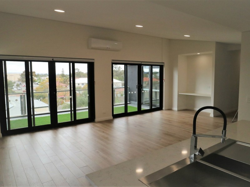 12/10 Ross Street, Kewdale WA 6105