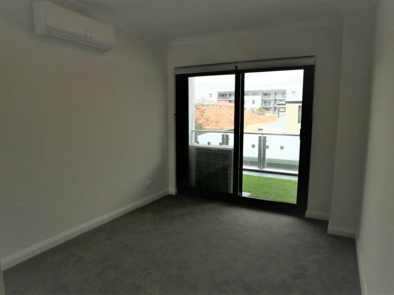 5/10 Ross Street, Kewdale WA 6105