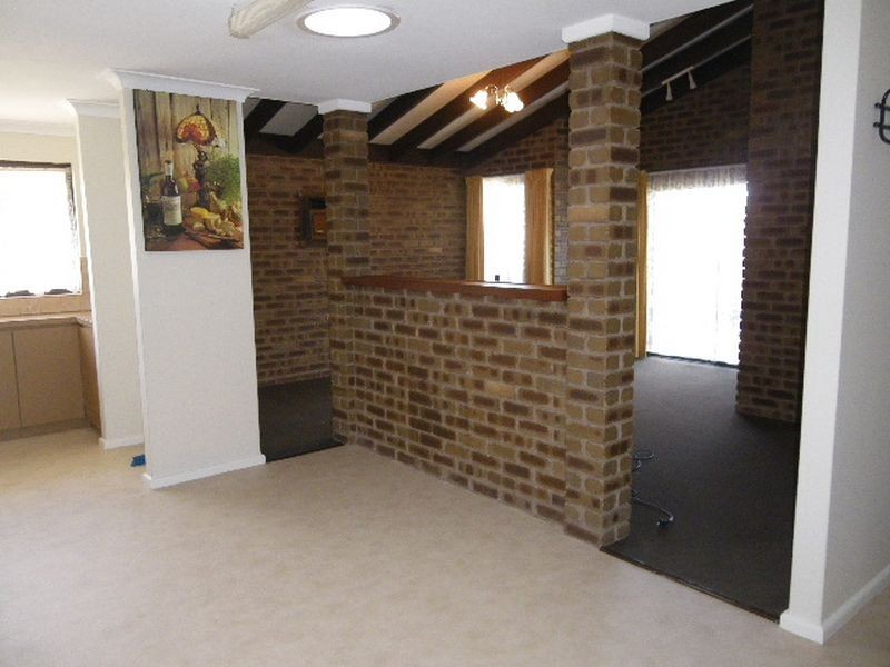 2/119 Fulham Street, Kewdale WA 6105