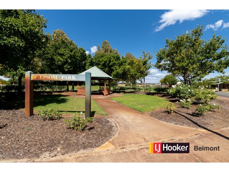 6 McEwing Road, Redcliffe WA 6104