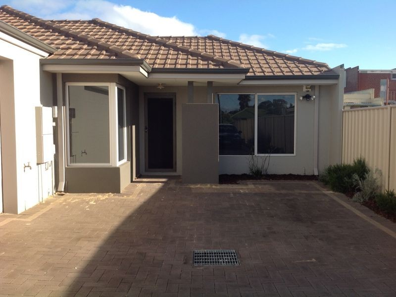 1/12 Kelly Street, Cloverdale WA 6105