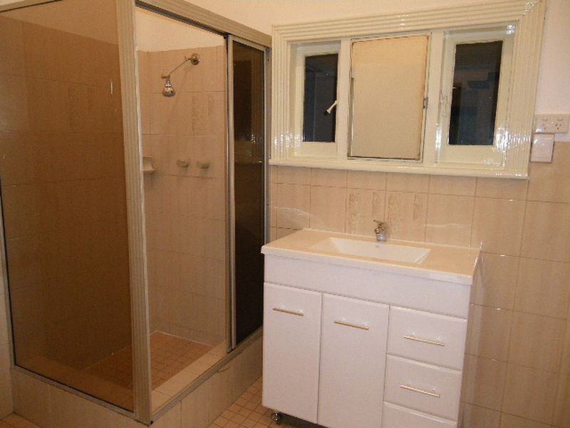 8 Fitzroy Road, Rivervale WA 6103