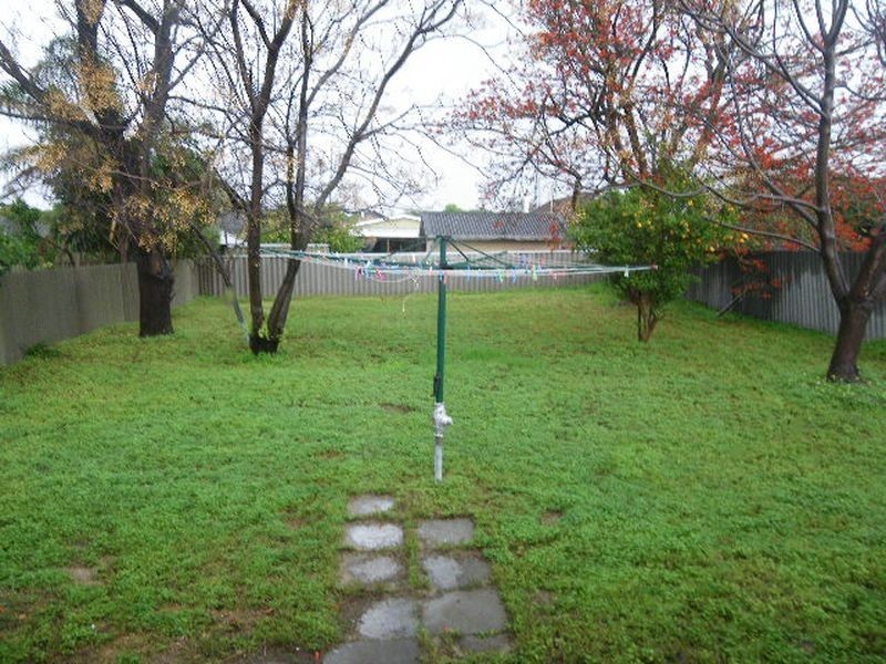 8 Fitzroy Road, Rivervale WA 6103