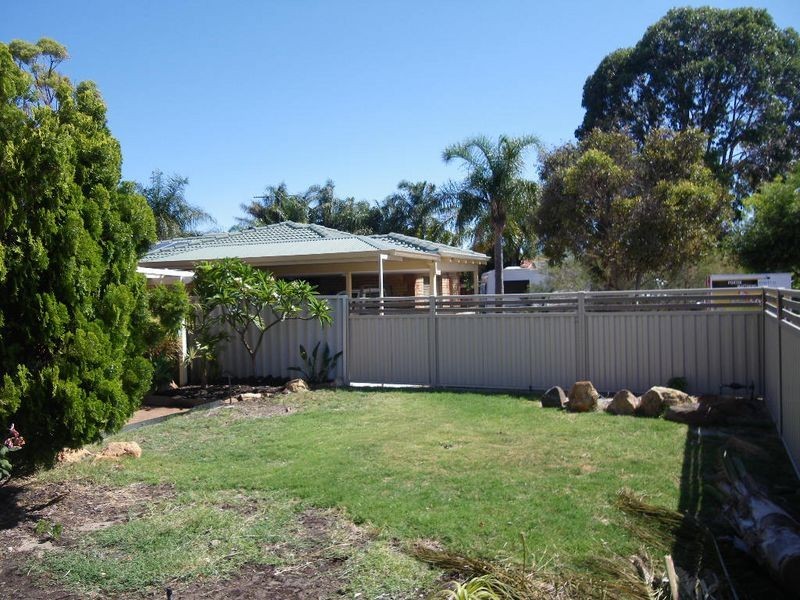 4 Dunton Place, Redcliffe WA 6104