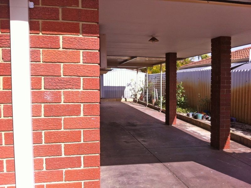 10 Roe Place, Beechboro WA 6063