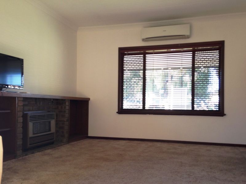 438 Knutsford Avenue, Kewdale WA 6105