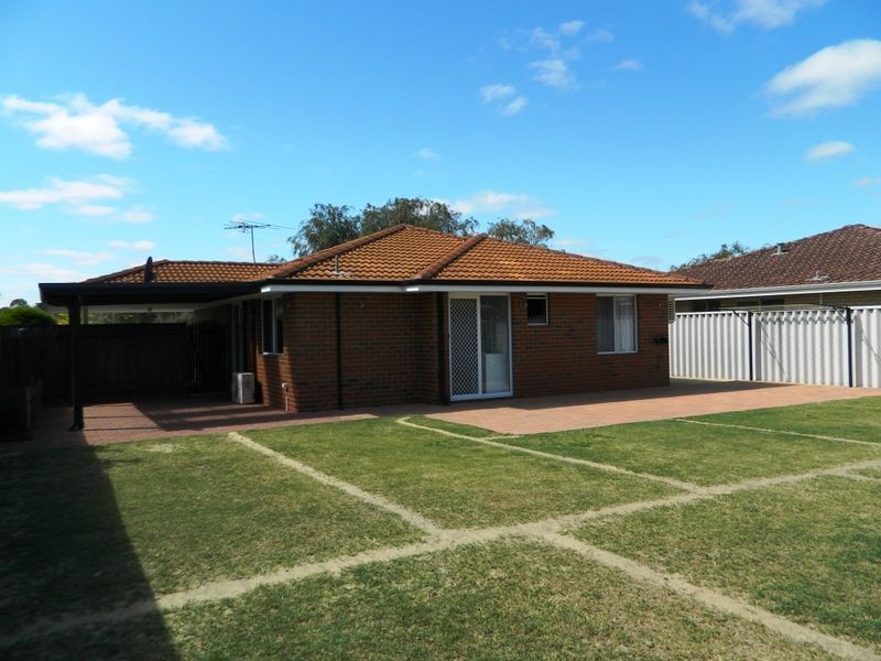 25 Lansing Street, Queens Park WA 6107