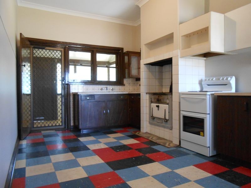 32 O’Neile Parade, Redcliffe WA 6104