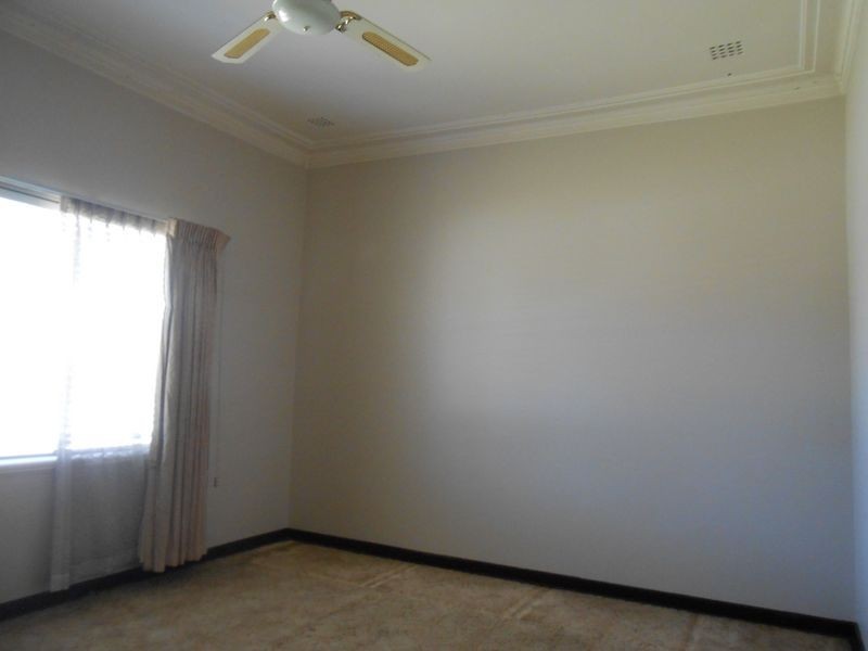 32 O’Neile Parade, Redcliffe WA 6104
