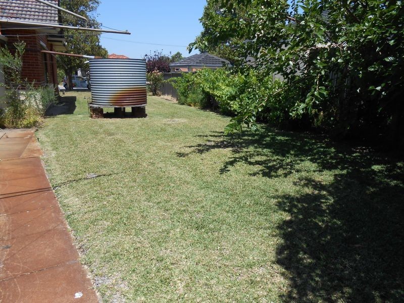 32 O’Neile Parade, Redcliffe WA 6104