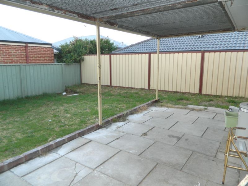 34B Hooley Road, Midvale WA 6056