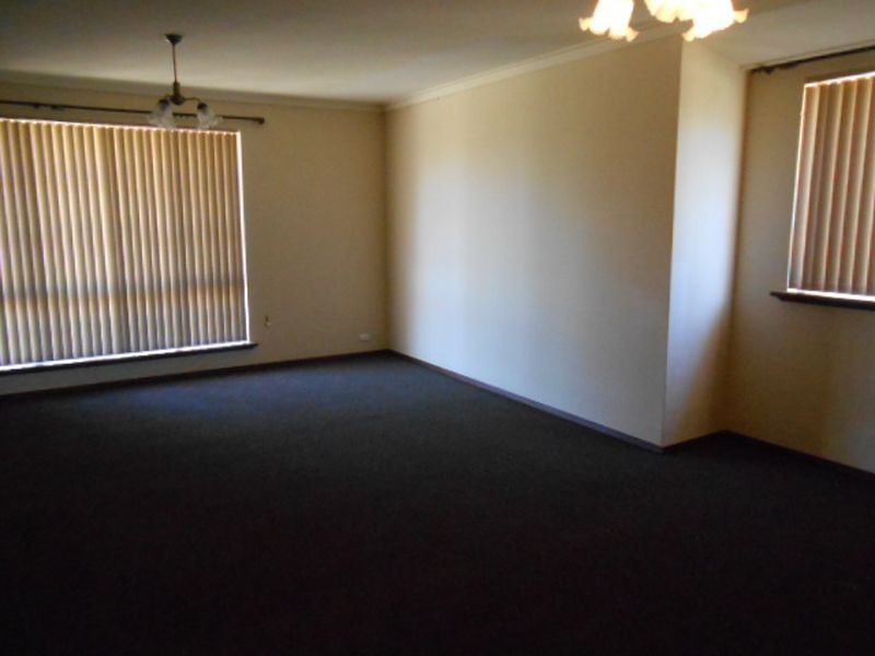 10 Lanea Court, Belmont WA 6104