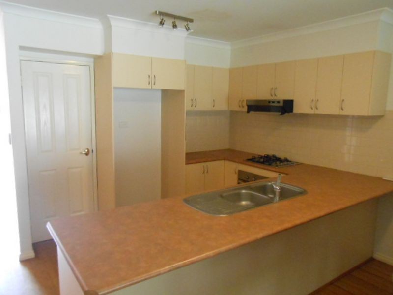 2/16 The Crescent, Redcliffe WA 6104