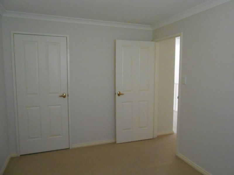2/16 The Crescent, Redcliffe WA 6104