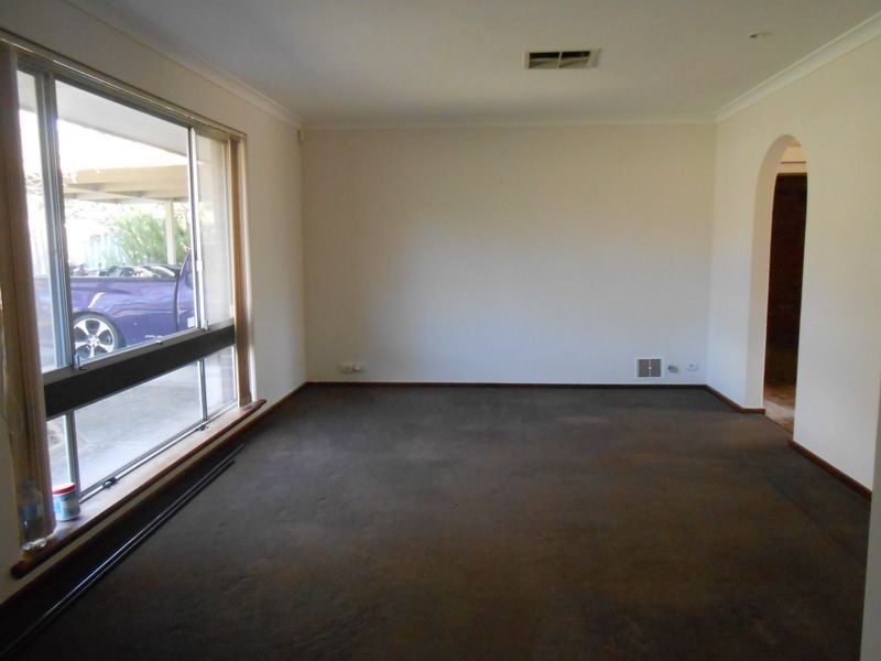 31 Barcombe Way, Gosnells WA 6110