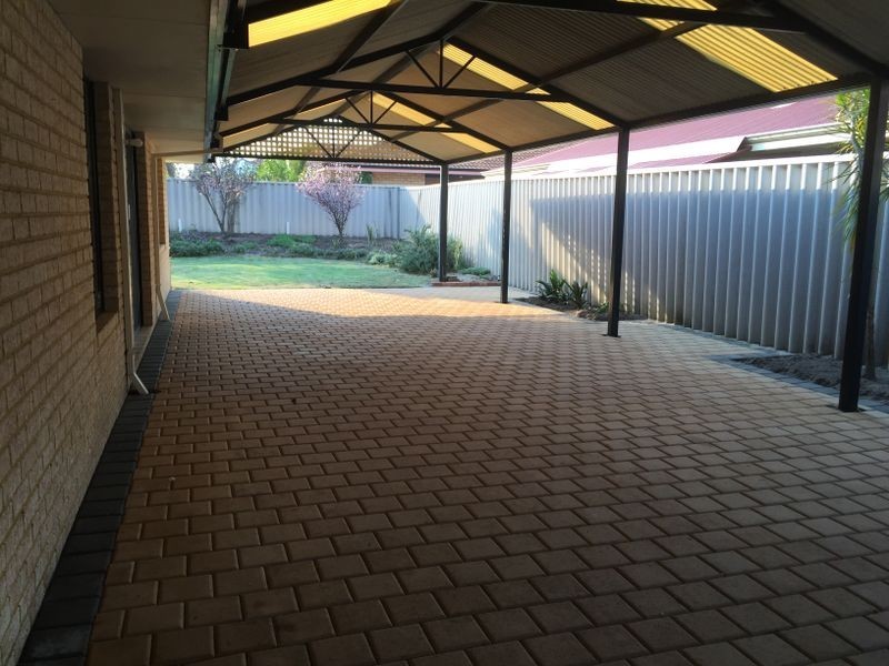 3 Harwood Close, Canning Vale WA 6155