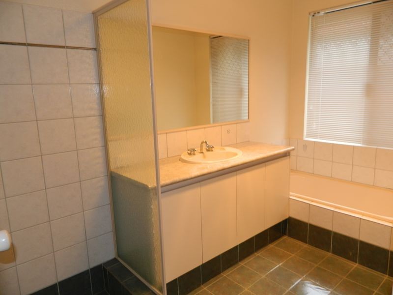 104 Boulder Avenue, Redcliffe WA 6104