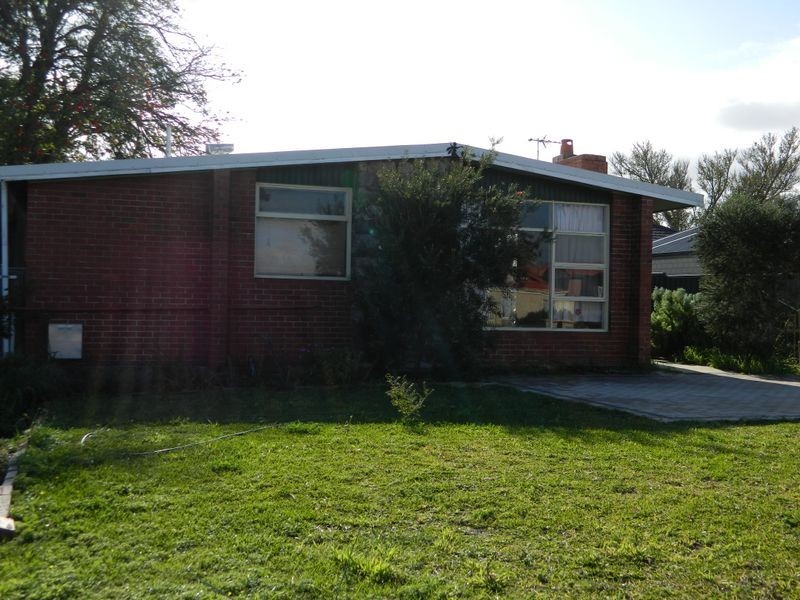 3 Hillcrest Road, Kewdale WA 6105