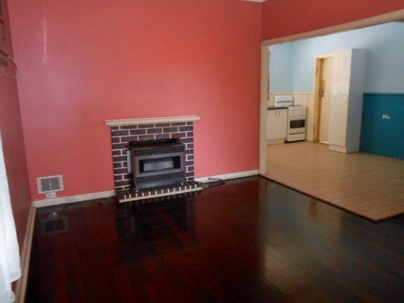 320 Fulham Street, Cloverdale WA 6105