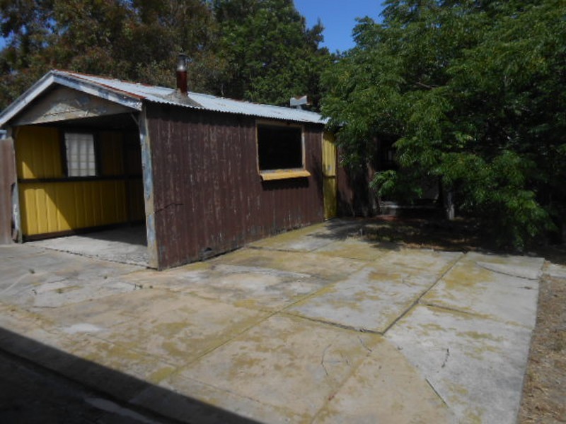 320 Fulham Street, Cloverdale WA 6105